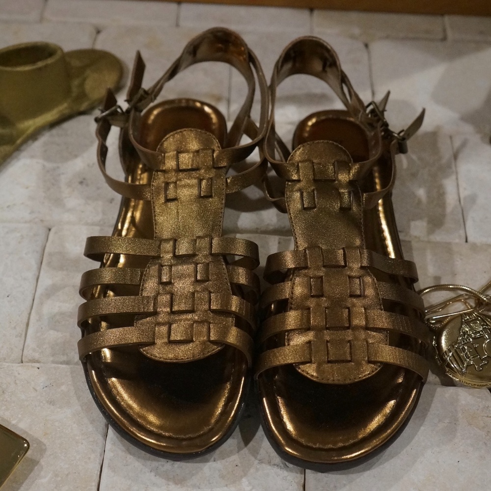 White Mountain Sandals